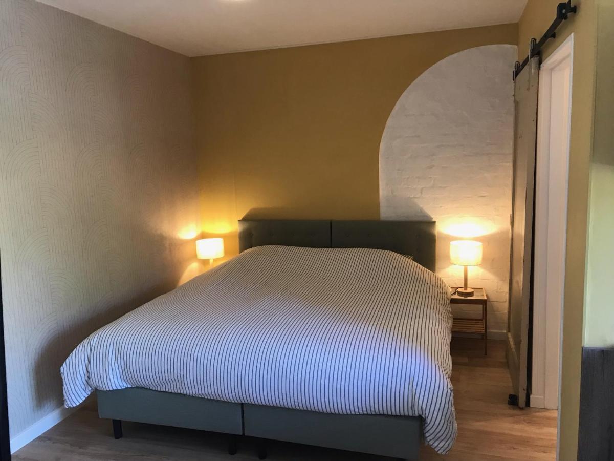 T Schooltje Hotel Schoondijke Ngoại thất bức ảnh