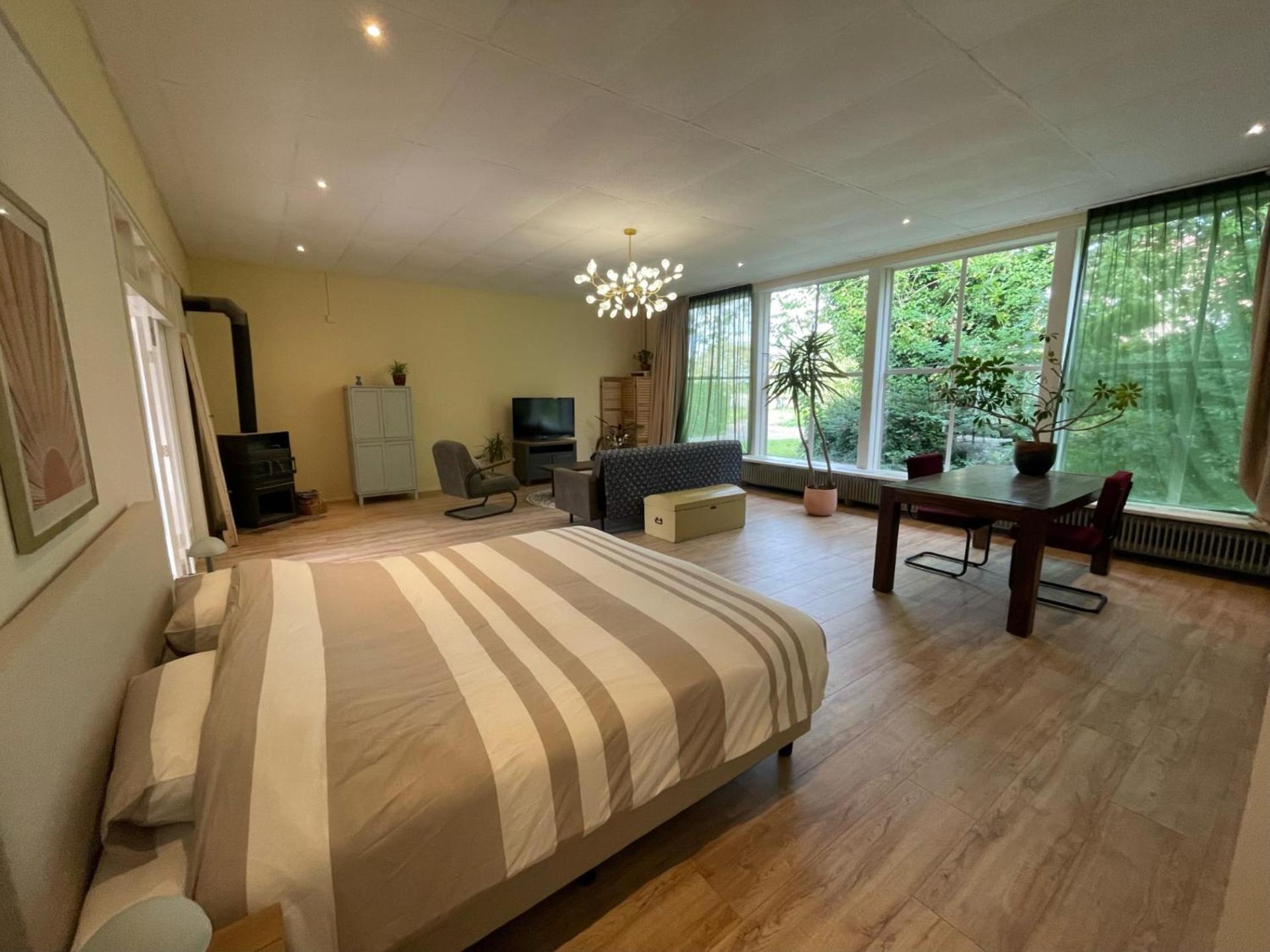 T Schooltje Hotel Schoondijke Ngoại thất bức ảnh